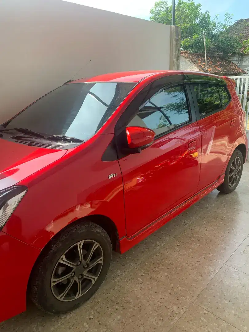 Dijual Mobil Ayla 1.2 R AT tahun 2022