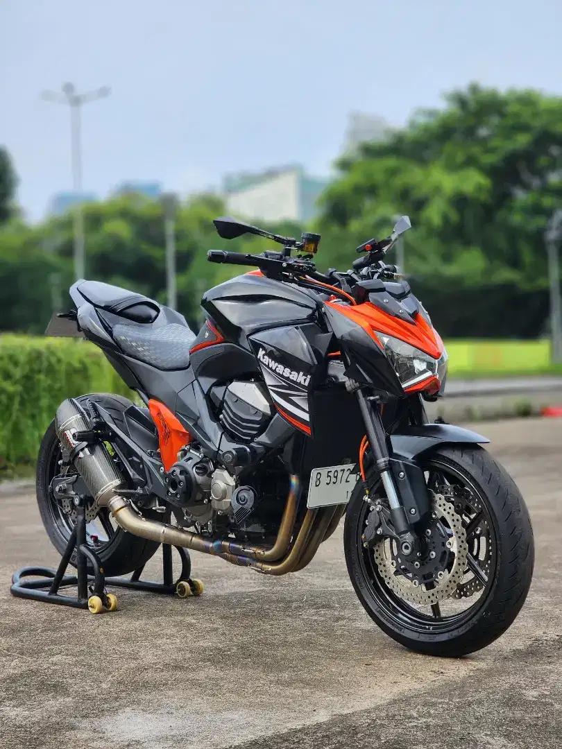Kawasaki Z800 With SC