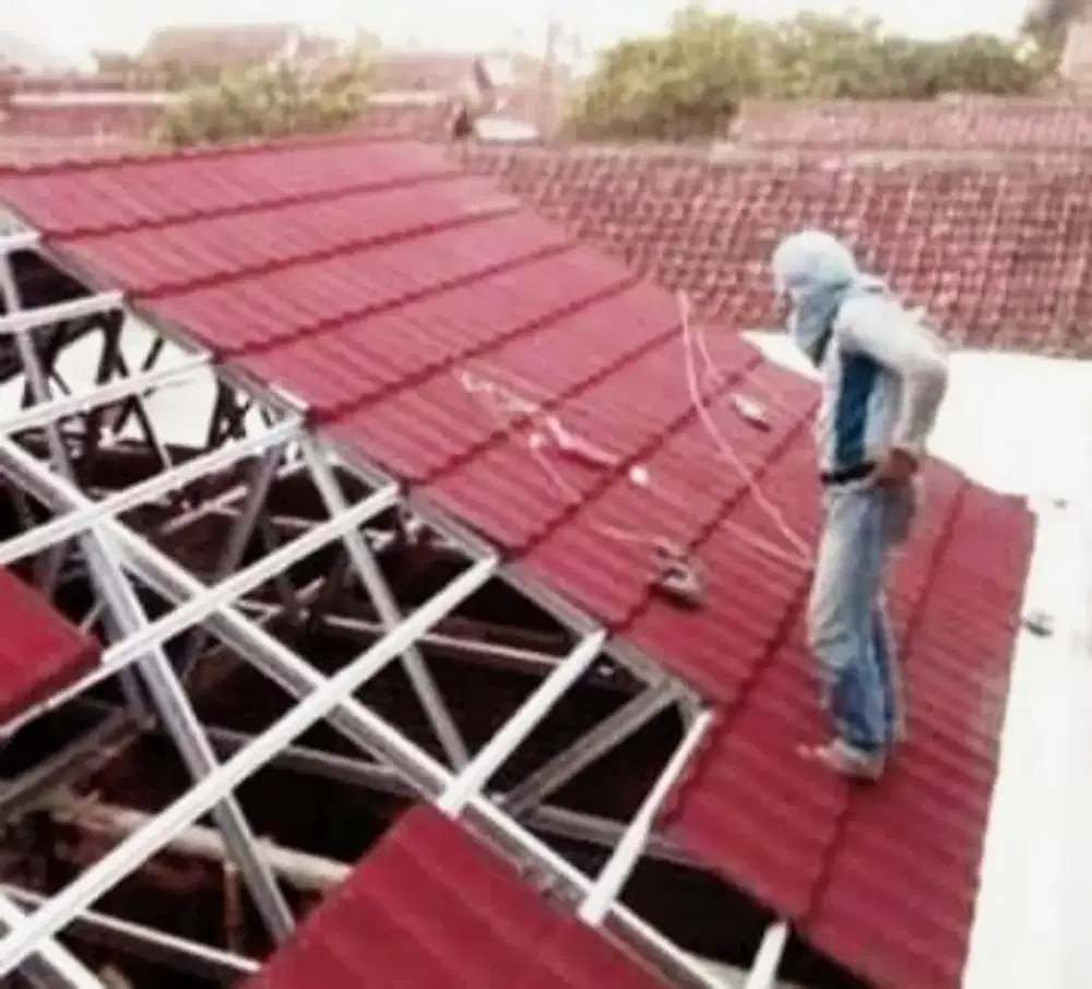 TUKANG ATAP BOCOR DAN PASANG BAJA RINGAN