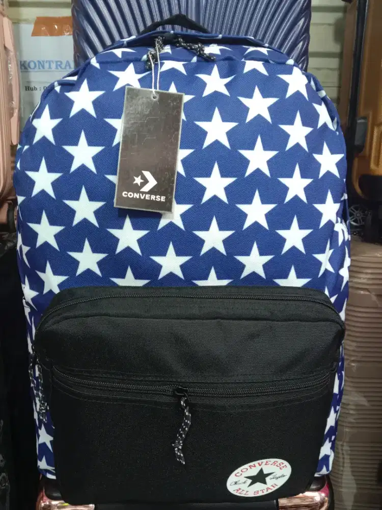 Ransel Converse motif bintang