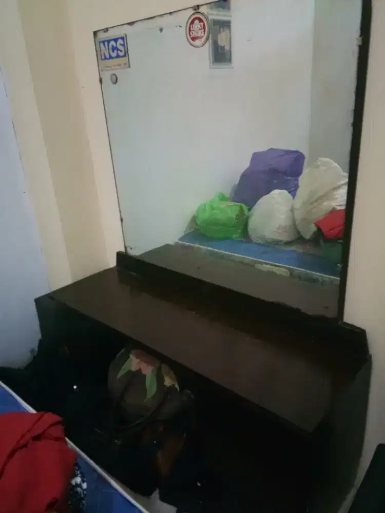 Meja rias clasik antik