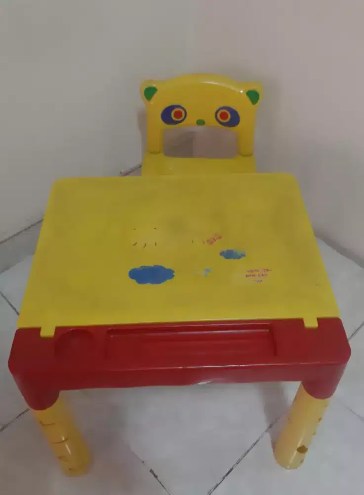 Meja Dan Kursi Belajar Anak