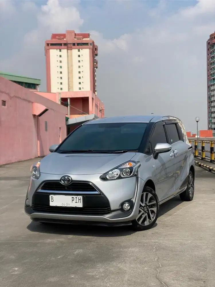 SIENTA V 2017 LOW KM