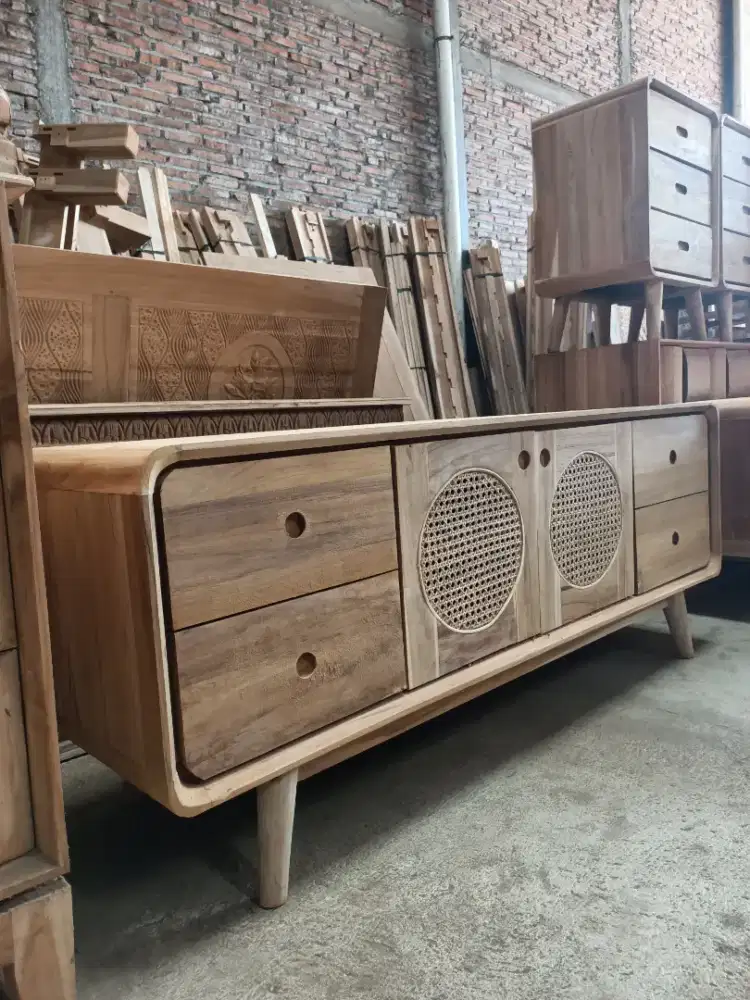 Bufet rotan minimalis