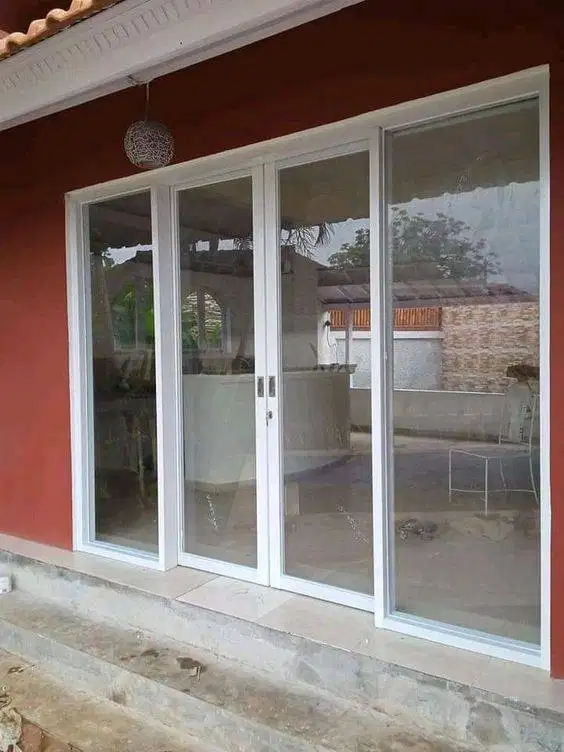 Partisi Aluminium kusen Dan Kaca Polos 5mm