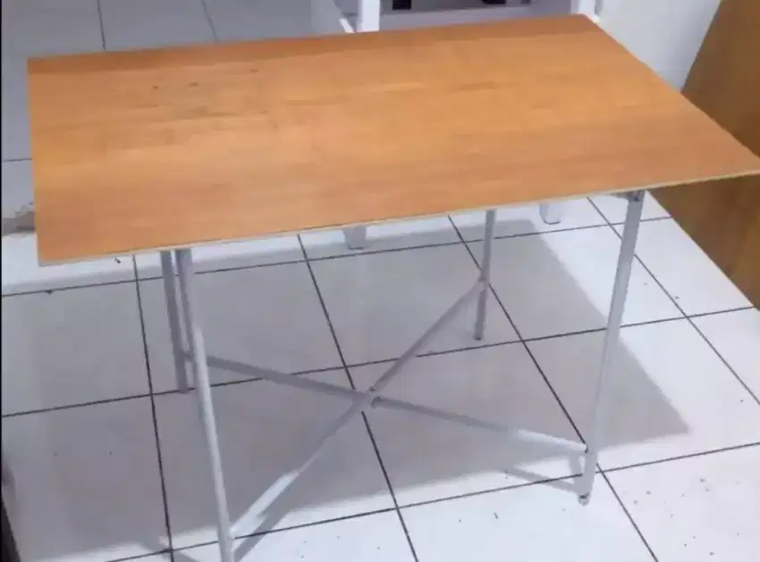 Meja lipat meja bongkar pasang meja makan