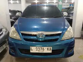 Toyota Kijang Innova 2009 Bensin