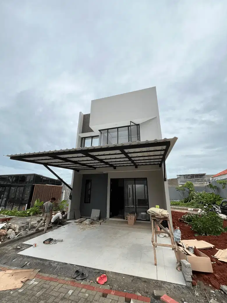 DIJUAL RUMAH 2 LANTAI DALAM CLUSTER SUPER MEWAH DI JAKARTA TIMUR SHM