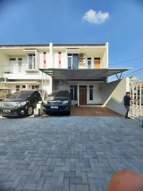 Rumah one gate Sistem ready siaphuni   1m di dkt  tol jatiasih