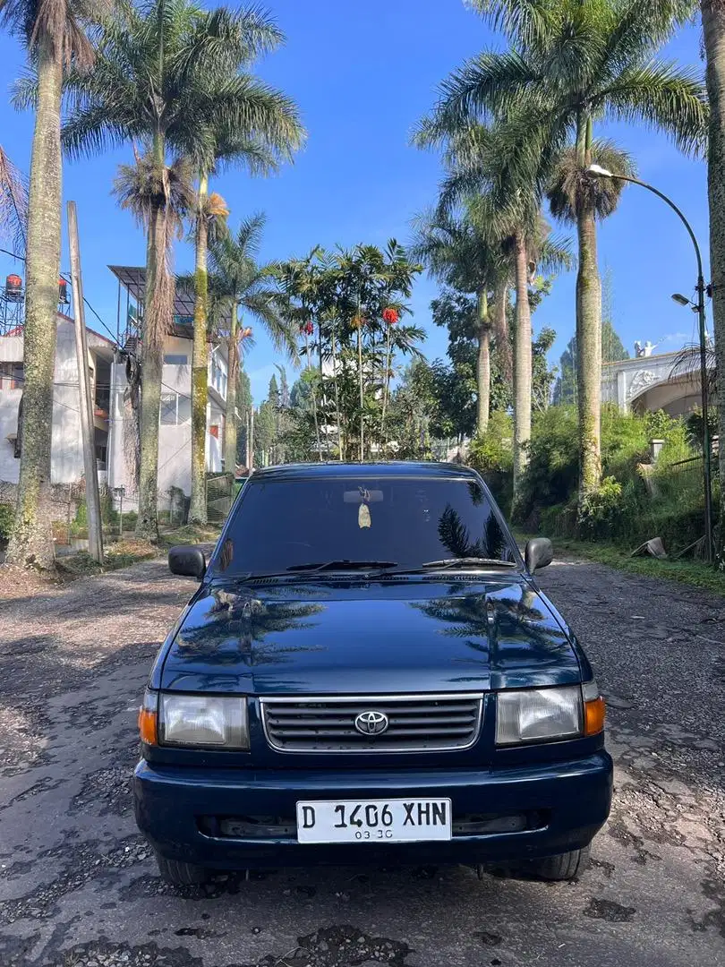 Kijang kapsul LSX Bensin 1999 istimewa