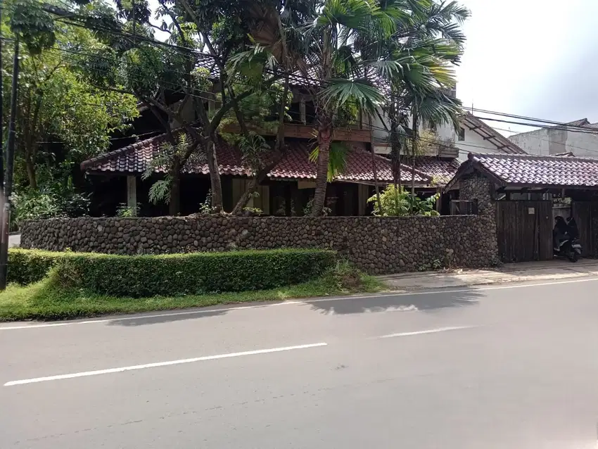 Jual Rumah 2 Lantai, LT 537M, di Bintaro Sektor 1, Jakarta, KD24101001