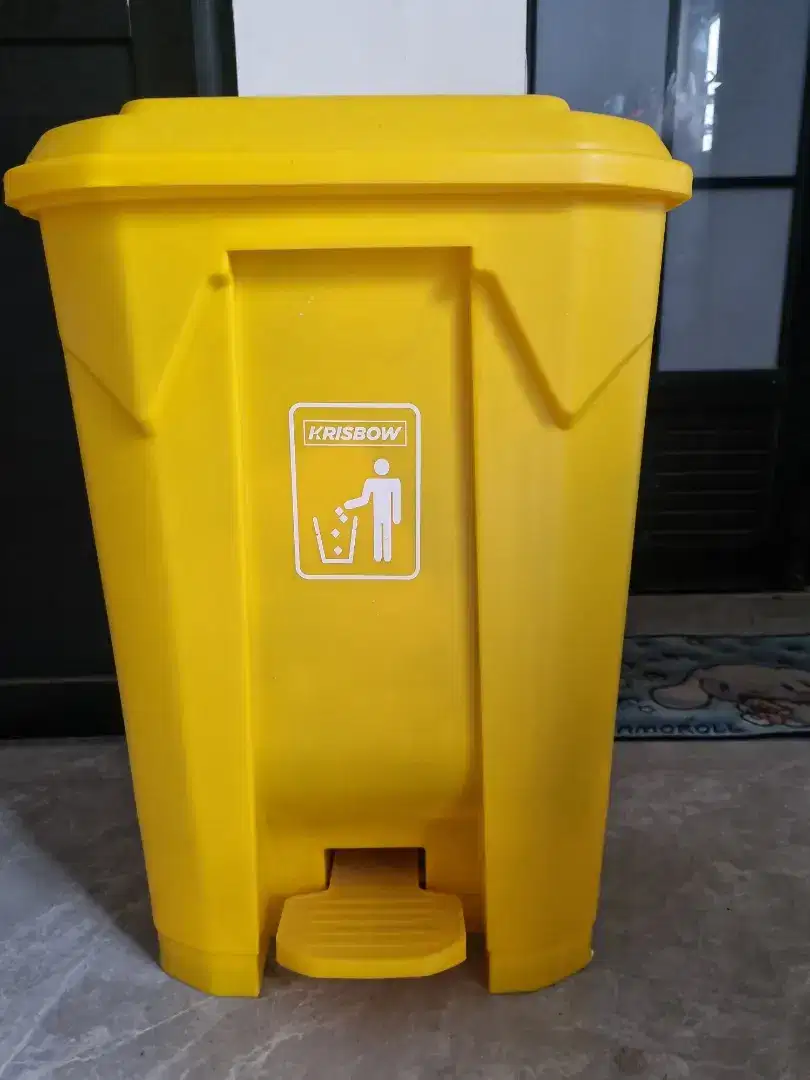 Tempat Sampah Outdoor