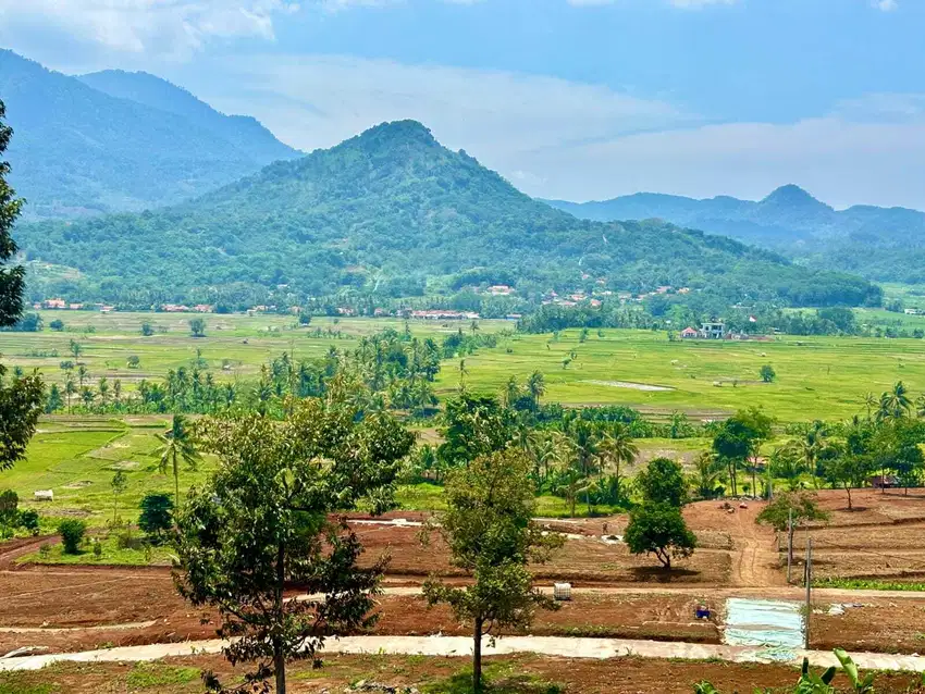 Tanah Kavling Pinggir Jalan Bisa Bangun View Indah Gunung Via TOL