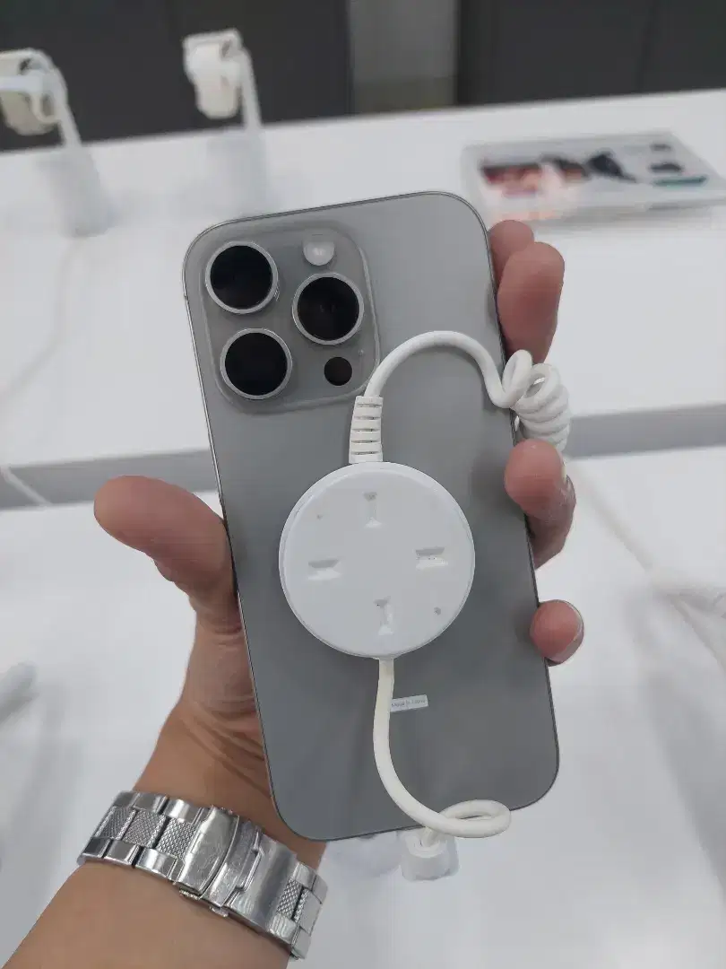 Kredit iPhone 16 Pro 128GB Potongan Angsuran 2 Bulan