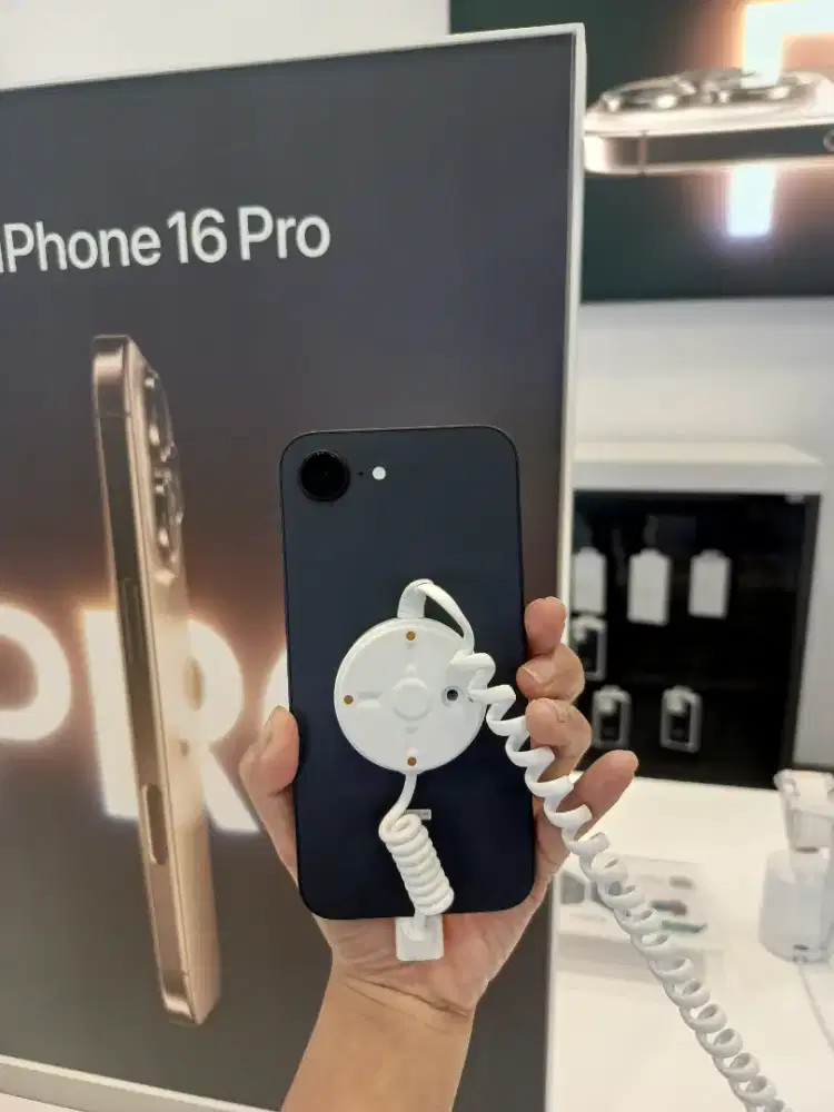 CICILAN IPHONE 16E