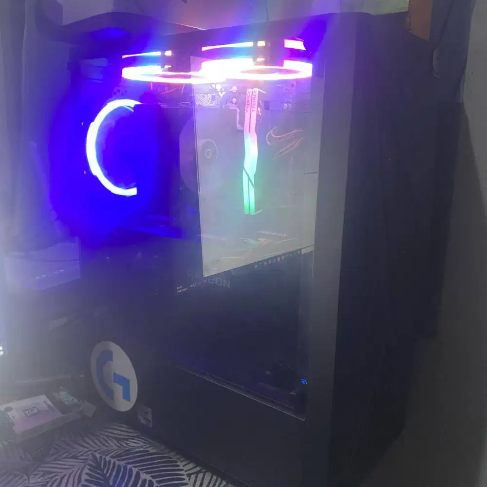 Komputer Gaming AMD Ryzen 5700x3D 8 core and Asus Radeon 6600 xt 8 gb