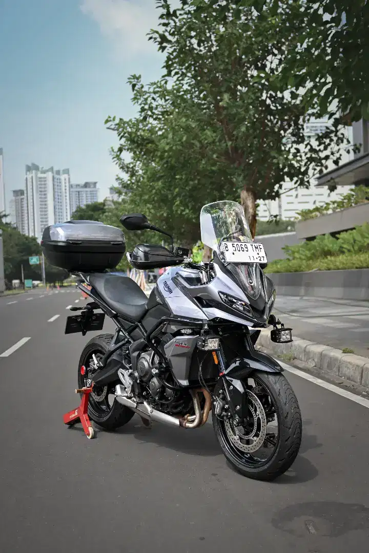 Triump Sport 660 tahun 2022 langka