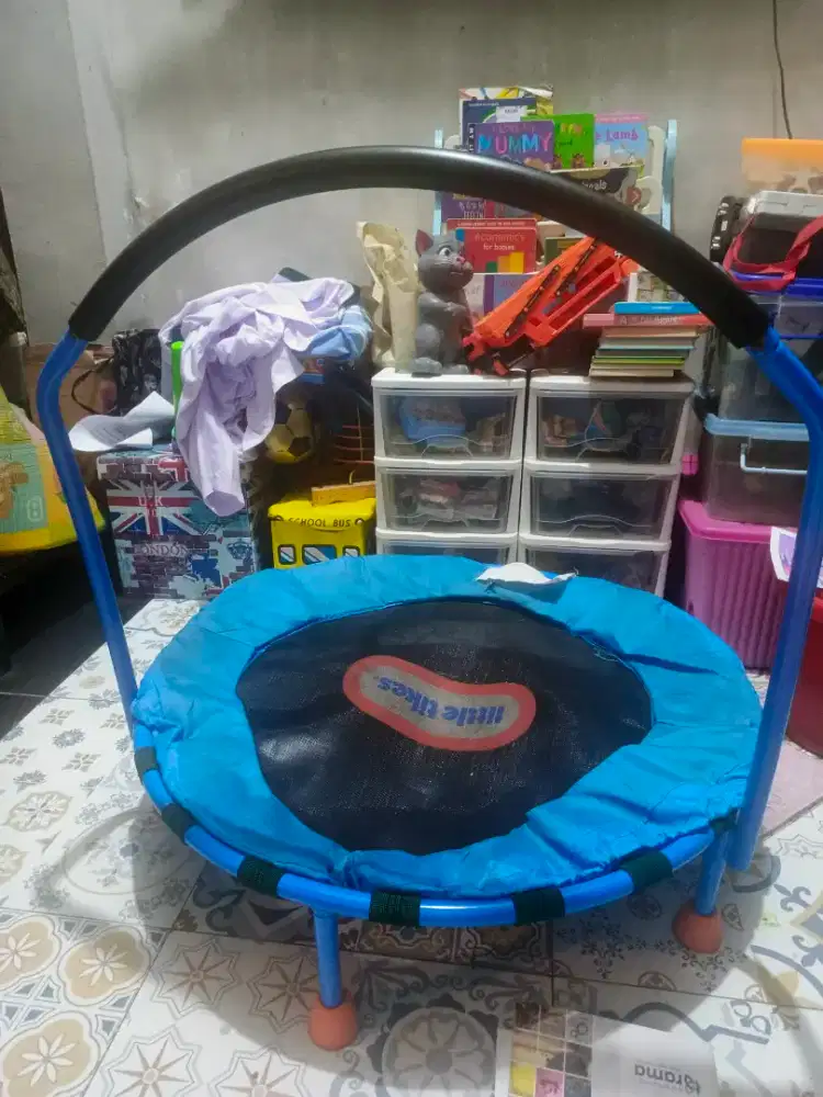 little tikes trampolin preloved