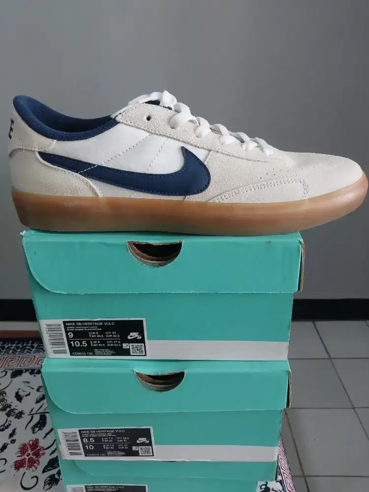 Nike SB heritage navy