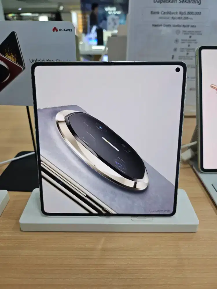 Pre Order Huawei Mate X7 16/512 free GT 5 Pro