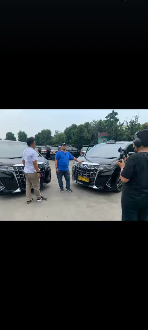 Dibutuhkan supir untuk bus