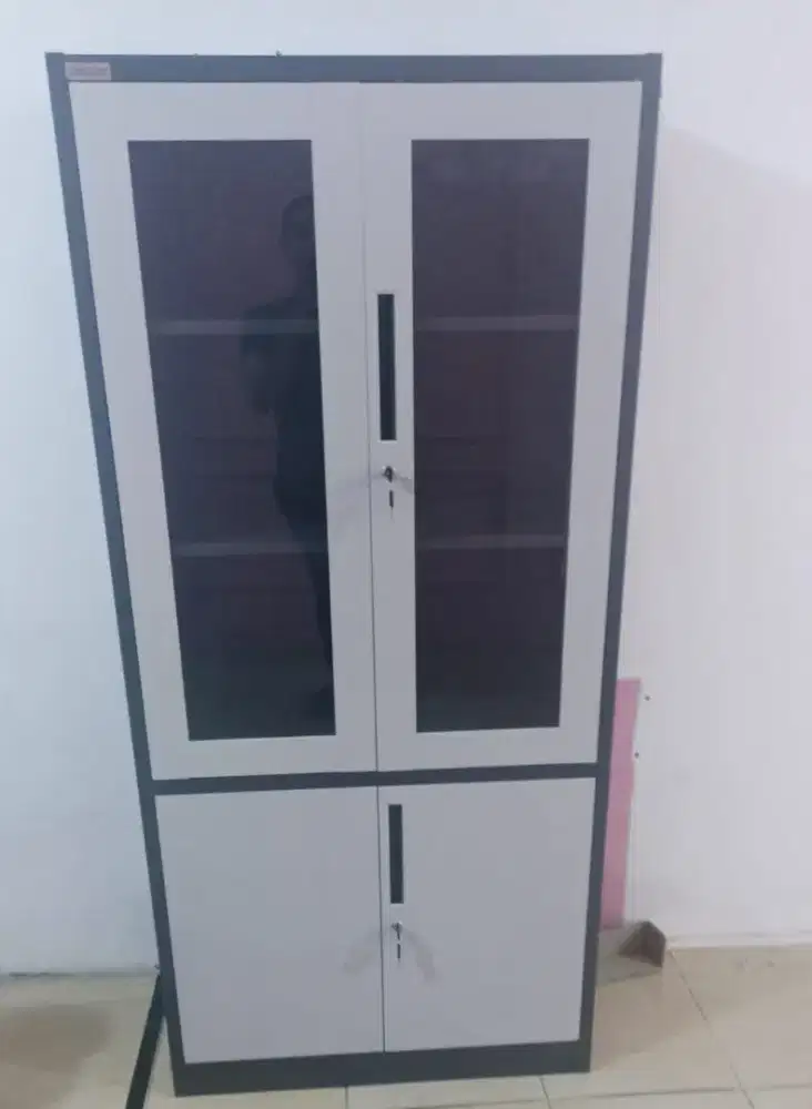 Lemari Arsip, Lemari Kerja, Lemari Kantor, Lemari Berkas Baru