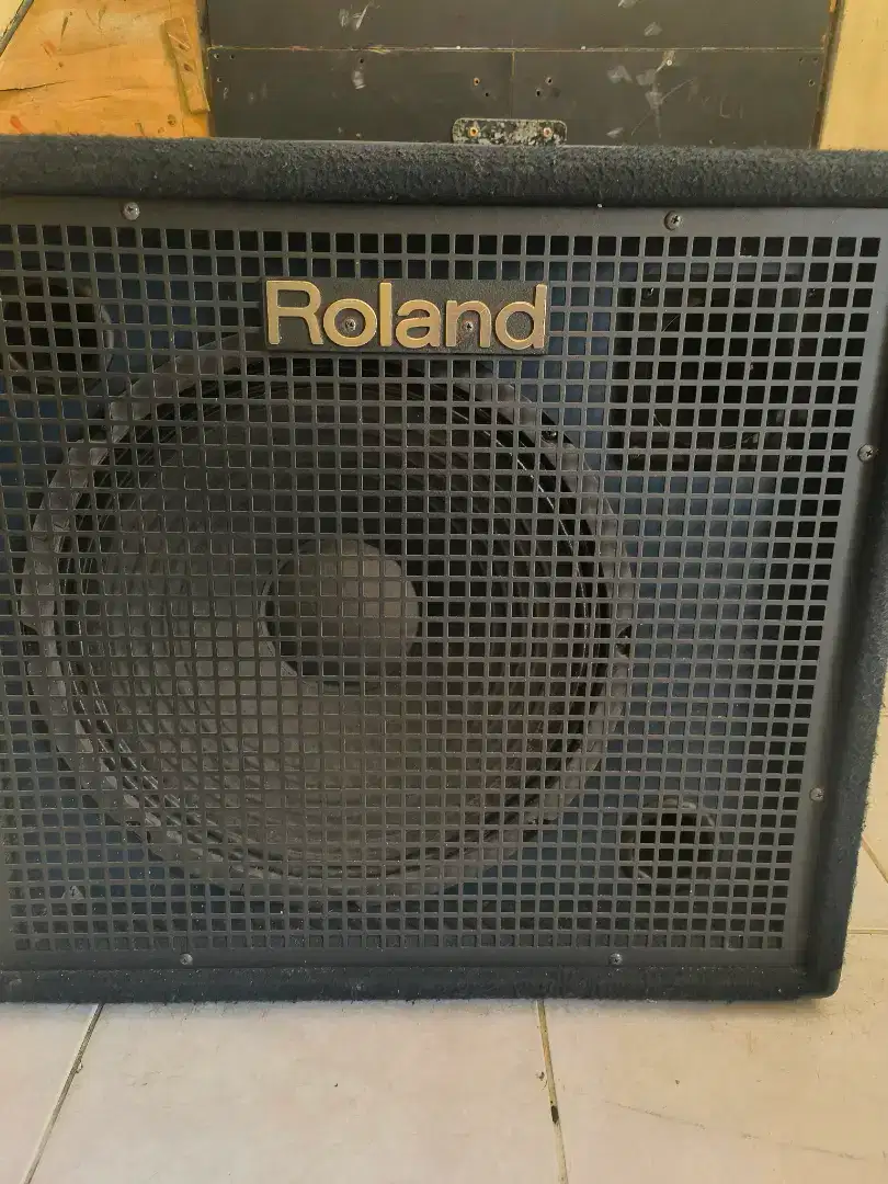 amplifier keyboard roland kc 600