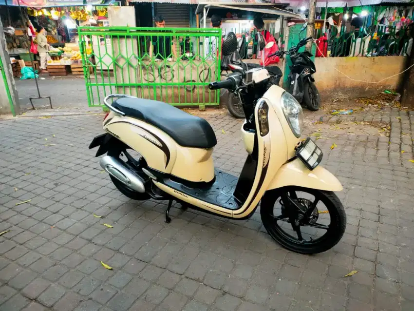 Scoopy 110cc PGM-FI Tahun 2013