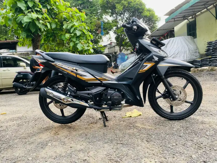 Honda Supra X 125cc Double Disk Pgm Fi Tahun 2024