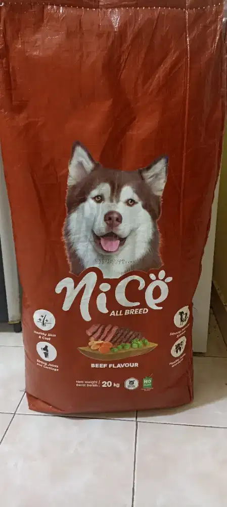 Dog foo. Nice beef 1 sak