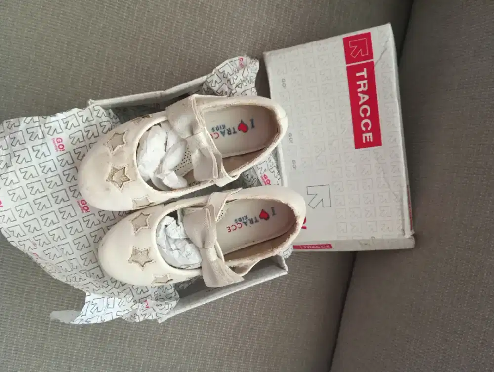 Sepatu anak Tracce