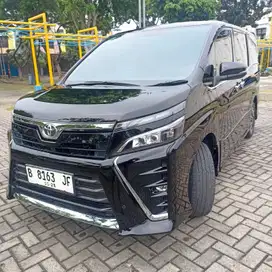 Toyota Voxy 2021 Bensin