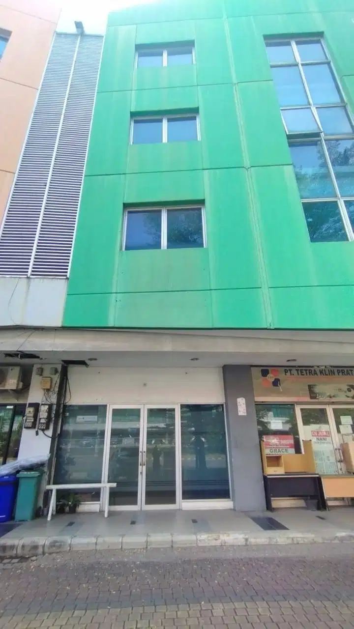 DISEWAKAN RUKO BSD JUNCTION STRATEGIS PARKIRAN LUAS