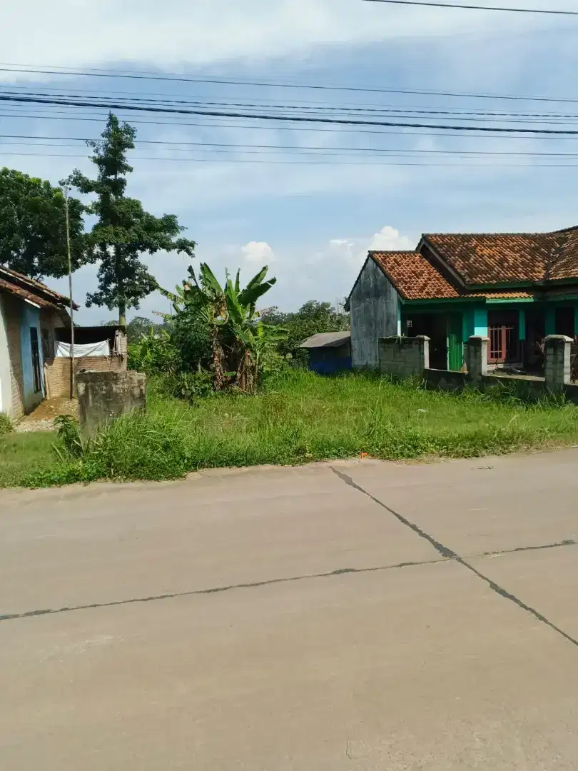 Tanah Pinggir Jalan Utama Kota Metro