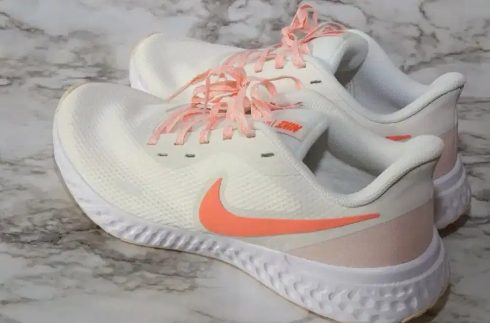 Nike Revolution 5 Summit White