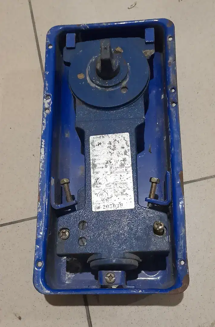 Engsel lantai pintu kaca ,kapasitas 90kg