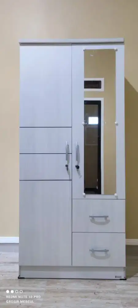 Lemari pakaian 2pintu