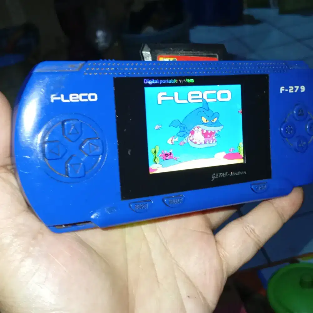 GAMEBOY FLECO TANPA CHARGER