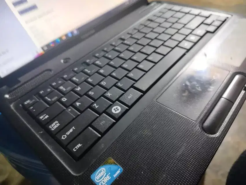 Laptop Toshiba c600 core2