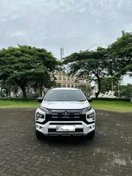 Xpander Cross Premium 2023 Matic CVT Warna Putih Km 46rb Plat L
