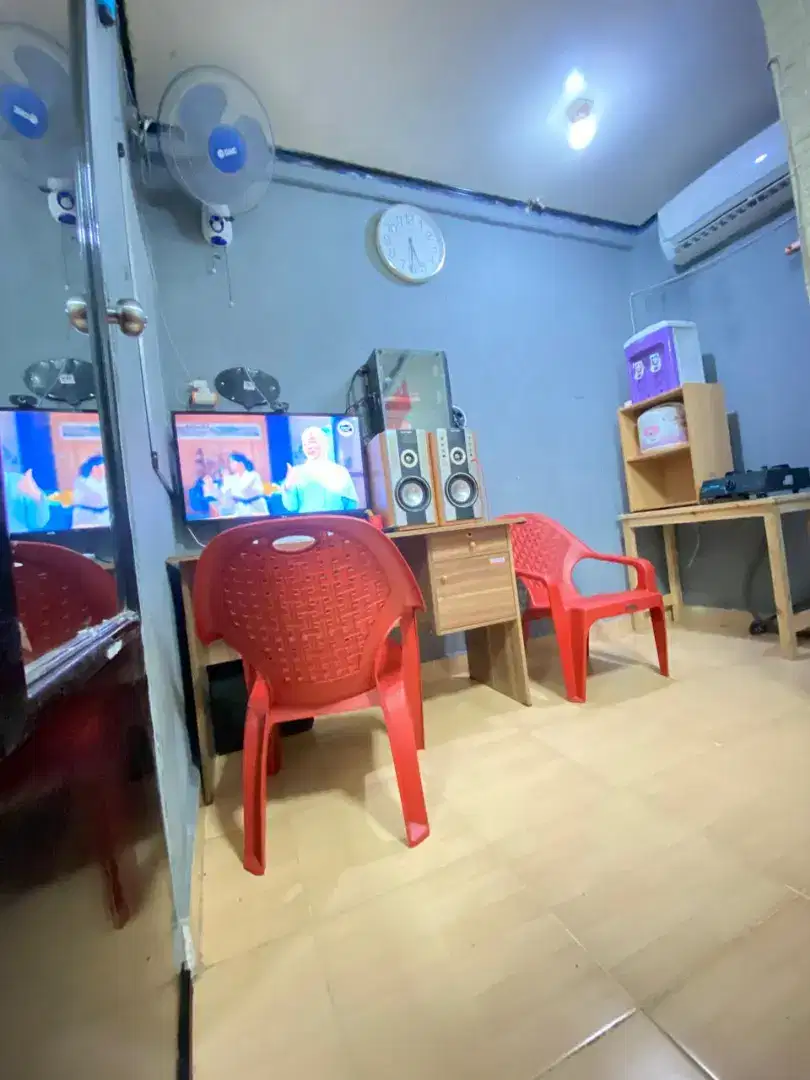 Kontrakan Lengkap AC Kamar Mandi dalam