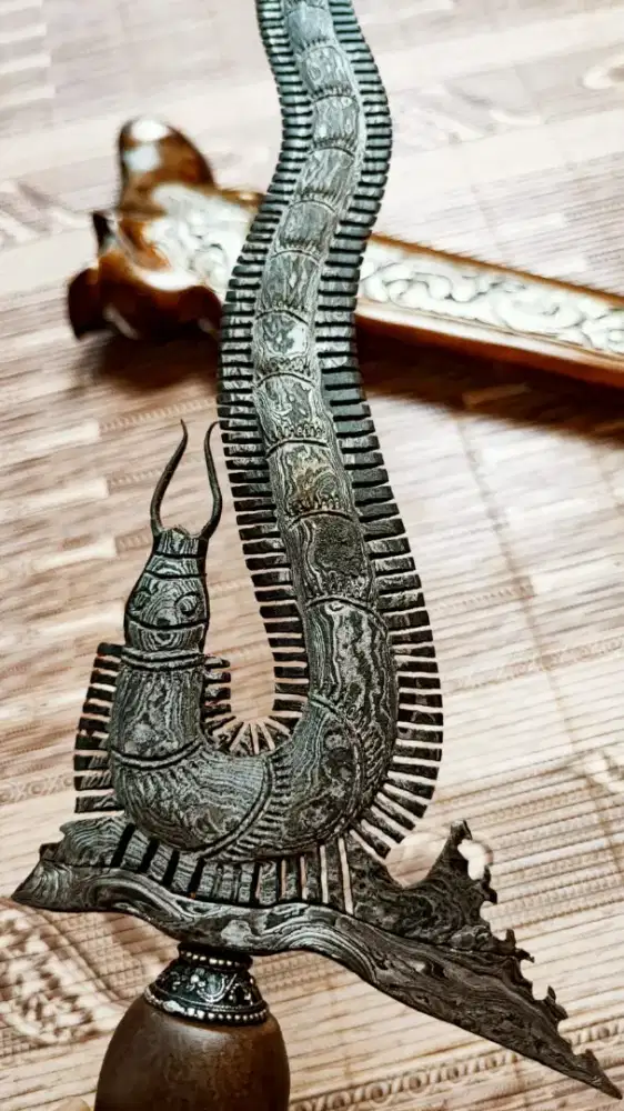 Pusaka antik langka unik rare keris kelabang sayuto