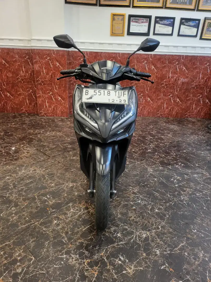 VARIO 125 CBS ISS / CICILAN 0% VIA CC DAN TOKPED