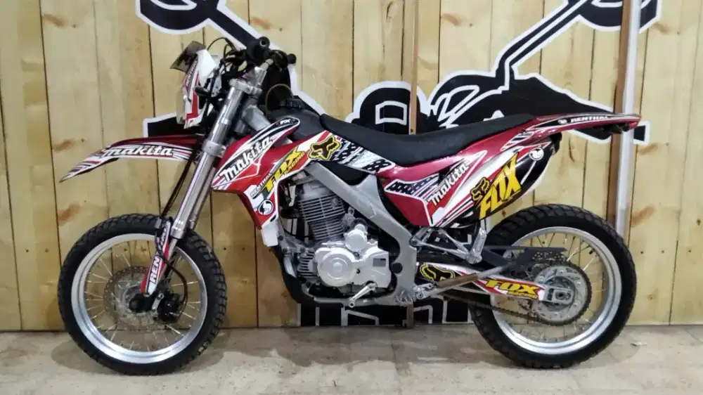 CROSS X200ES 2019 READY STOK ⁉️ (KREDIT MULAI DP 8,5JT)