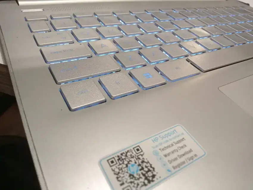 DIBELI LAPTOP MACBOOK SEMUA KONDISI