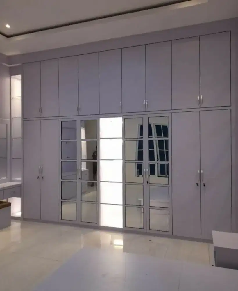 Tukang hpL, tukang furniture, tukang panggilan, tukang interior, dll