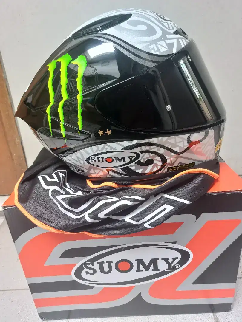Helm suomy track 1