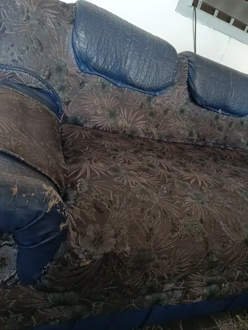 DIJUAL CPT SOFA BEKAS