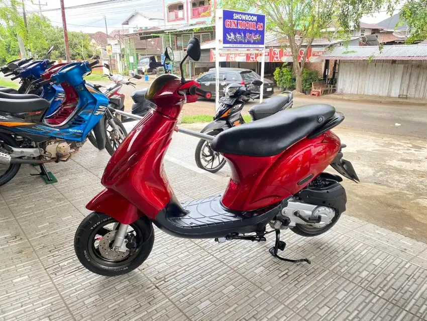 D jual vespa piaggio tahun 2011