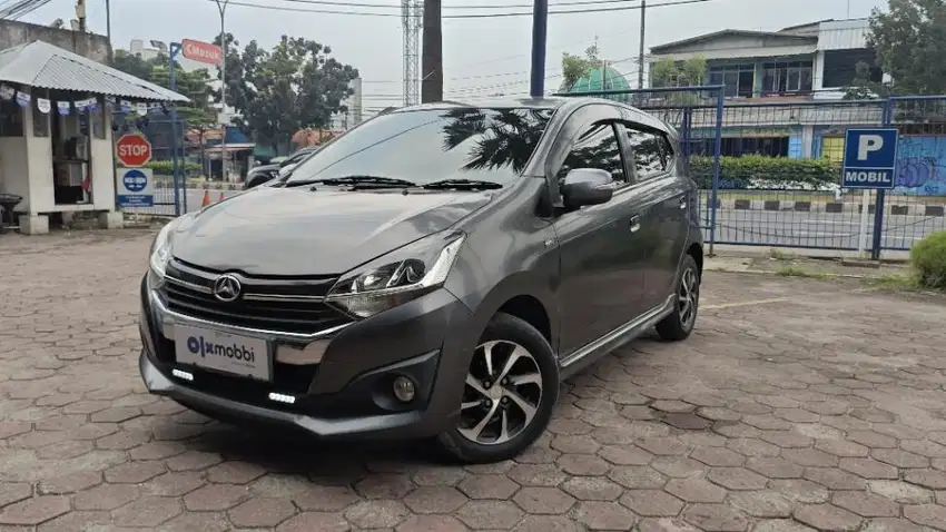 DP Rendah  7JT Daihatsu Ayla 1.2 R Bensin-AT 2019 Abu
